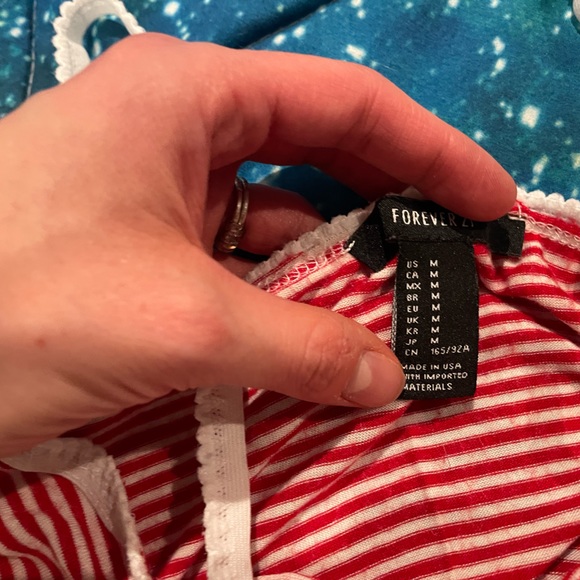 Forever 21 Red and White Crop Top - Picture 3 of 3